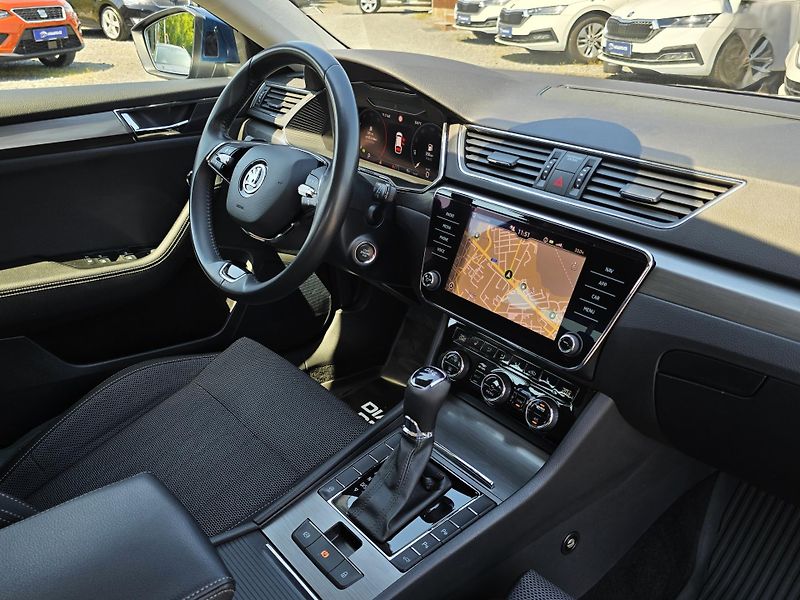 Škoda Superb 2.0TDi110KW DSG STYLE EXTRA ČR - fotka 23 z 43
