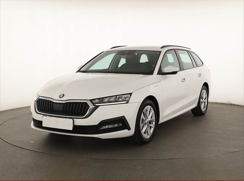 Škoda Octavia (2023) Ambition 1.4 TSI iV - fotka 2 z 18