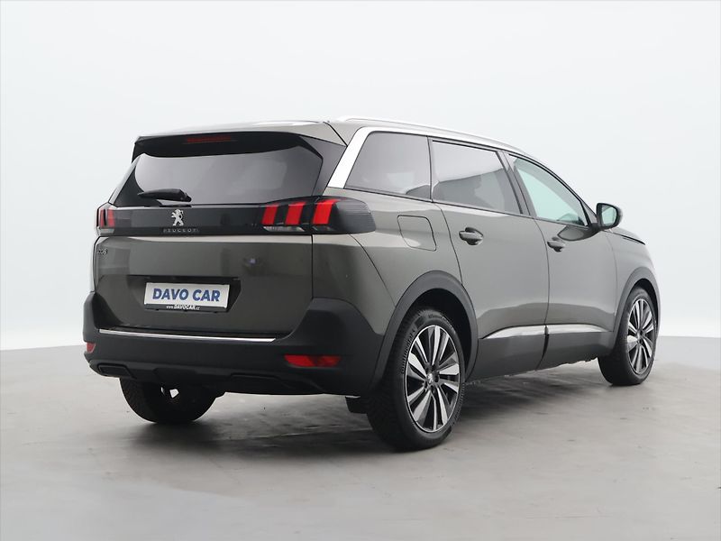 Peugeot 5008 1,2 PT 96kW Allure PANO 7-míst - fotka 7 z 33