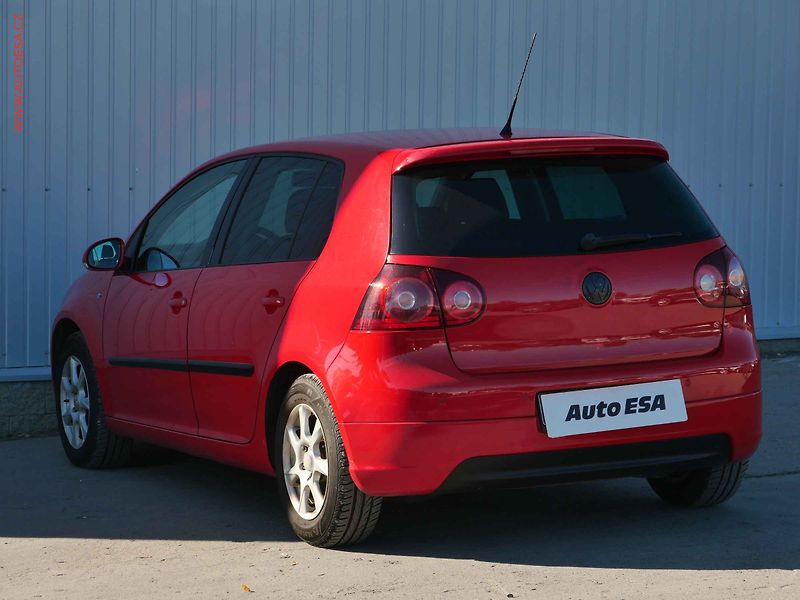 Volkswagen Golf (2008) 1.4TSi, GT - fotka 6 z 17
