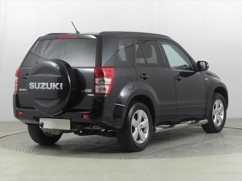 Suzuki Grand Vitara (2012) 1.9 DDiS, 4X4, Serv.kniha - fotka 5 z 17