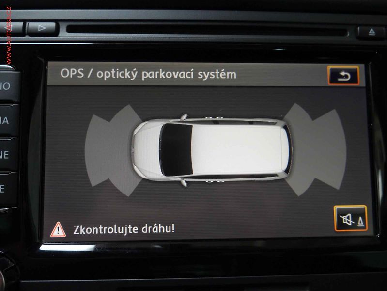 Volkswagen Sharan (2015) 2.0 TDi, Highline, bixen - fotka 21 z 21
