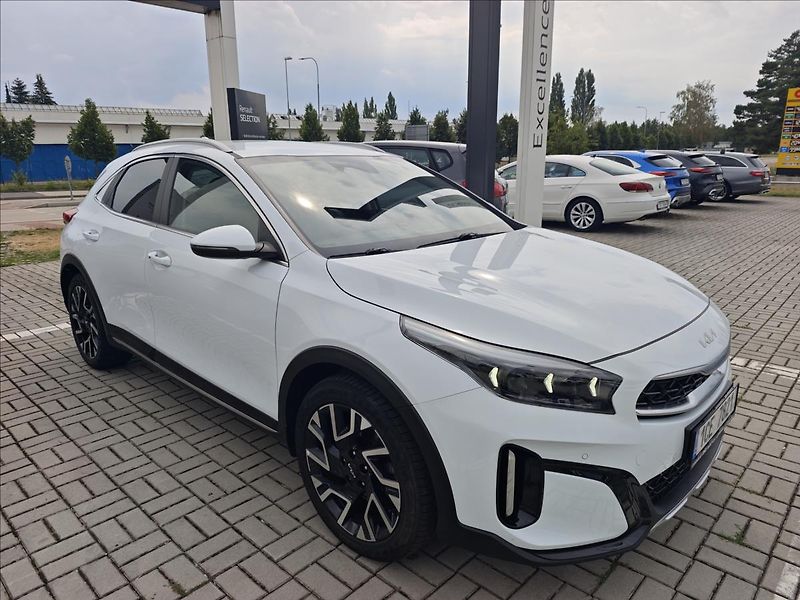 Kia XCeed 1,5 T-GDI 103kW 7DCT automat - fotka 8 z 21