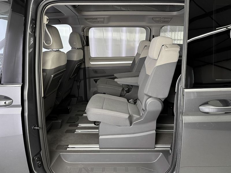 Volkswagen Multivan 2.0TDI DSG LIFE, PANORAMA, IQ. - fotka 12 z 28