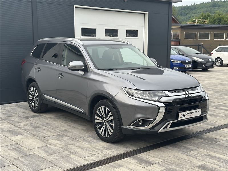 Mitsubishi Outlander 2,0 150PS  Active A/T - fotka 5 z 52