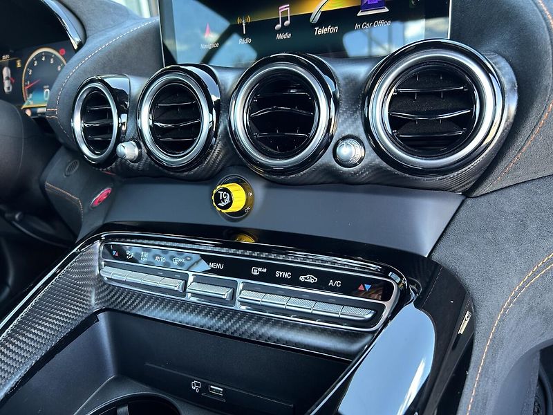 Mercedes-Benz AMG GT Black Series - fotka 28 z 43