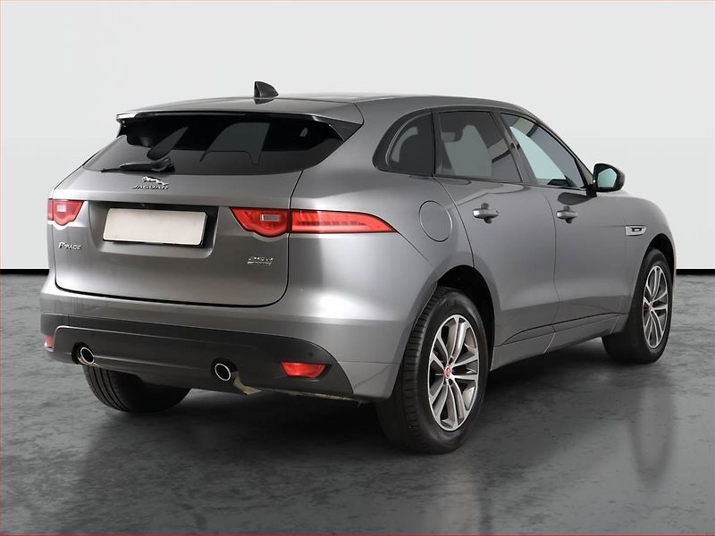 Jaguar F-Pace (2020) 25d AWD, Původ ČR - fotka 5 z 23