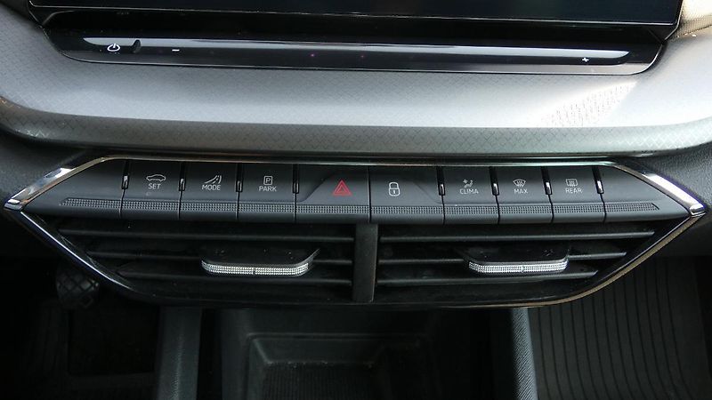 Škoda Octavia 2,0 TDI 85kW Fresh - fotka 16 z 23