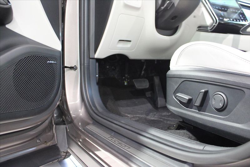 Hyundai Tucson T-GDi 7DCT 4WD Premium DPH/ACC - fotka 11 z 36