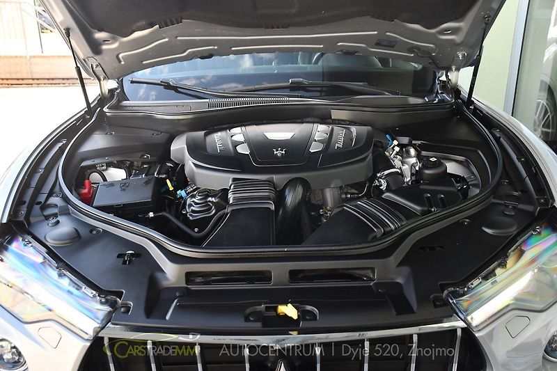 Maserati Levante 3.0D ČR Q4 H/K ACC VZDUCH - fotka 52 z 56