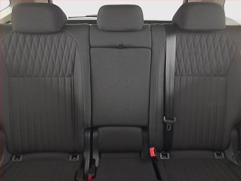 Volkswagen Tiguan Allspace (2022) Life 1.5 TSI - fotka 10 z 18