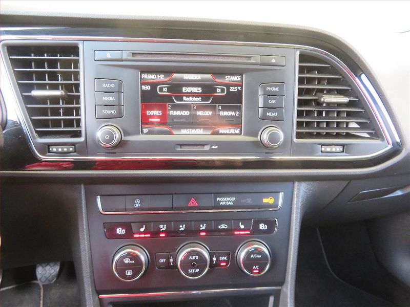 Seat Leon (2014) 1.4 TSI, Serv.kniha, Tempomat - fotka 12 z 15