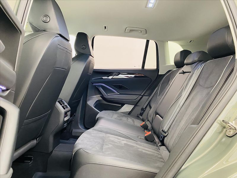Volkswagen Tiguan 2,0 TDI 142kW 4Motion Elegance - fotka 6 z 24