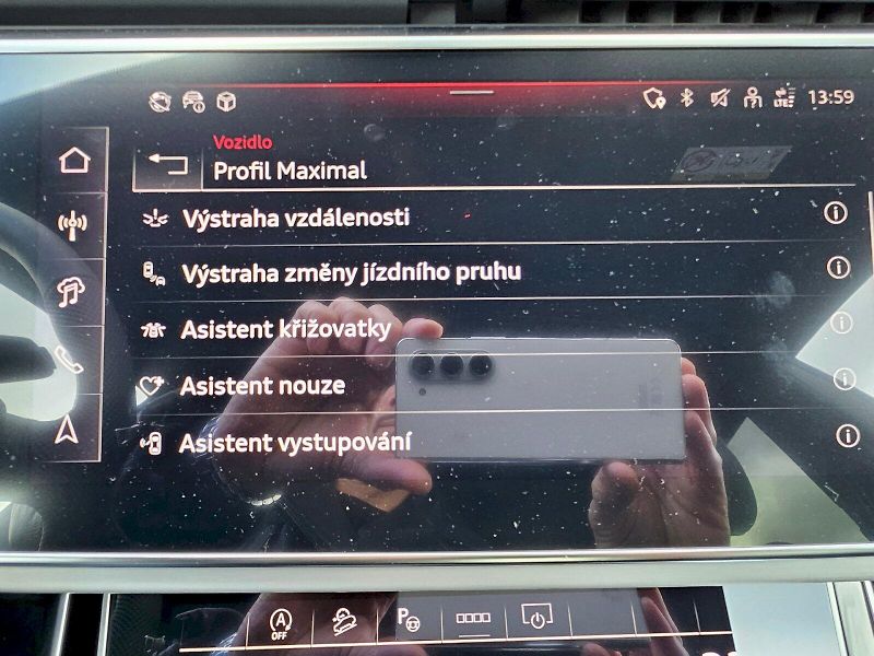 Audi Q8 (2025) 50 TDI 210kW quattro - fotka 13 z 32