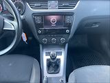 Škoda Octavia 1,5 TSI Ambition - náhled 10