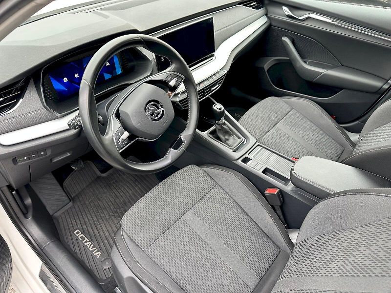 Škoda Octavia (2021) 1.5 TSI 110kW Style Combi - fotka 6 z 22