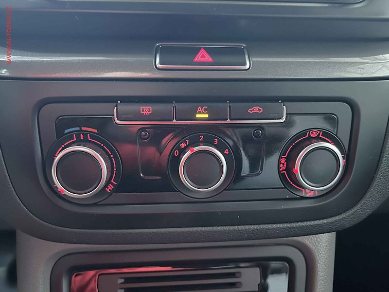 Seat Alhambra (2010) 1.4TSi, 2.maj, Navi, TZ - fotka 15 z 17