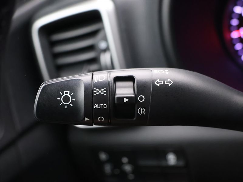 Kia Sportage 1,6 CRDI 85kW Exclusive - fotka 18 z 30