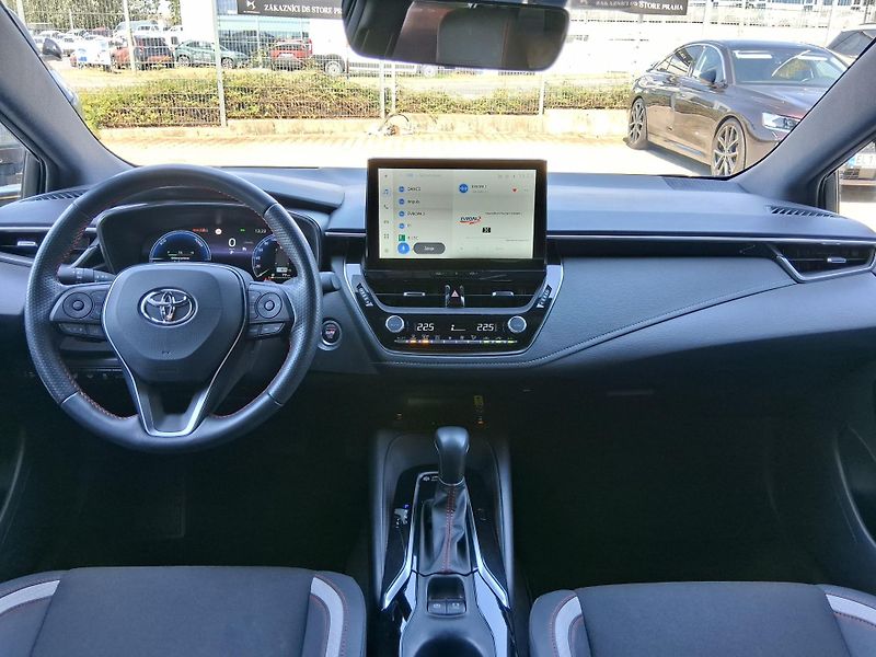 Toyota Corolla GR DYNAMIC 2.0 Hyb. 144 kW  - fotka 2 z 29