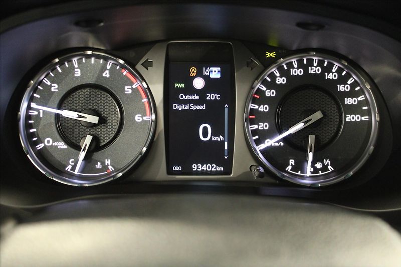 Toyota Hilux 2.8 D4-D DC Expedice/Lov ARB/O - fotka 14 z 36