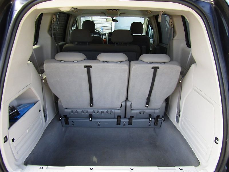 Chrysler Voyager (2007) 3.3 V6 128kW LPG 90L - fotka 20 z 35
