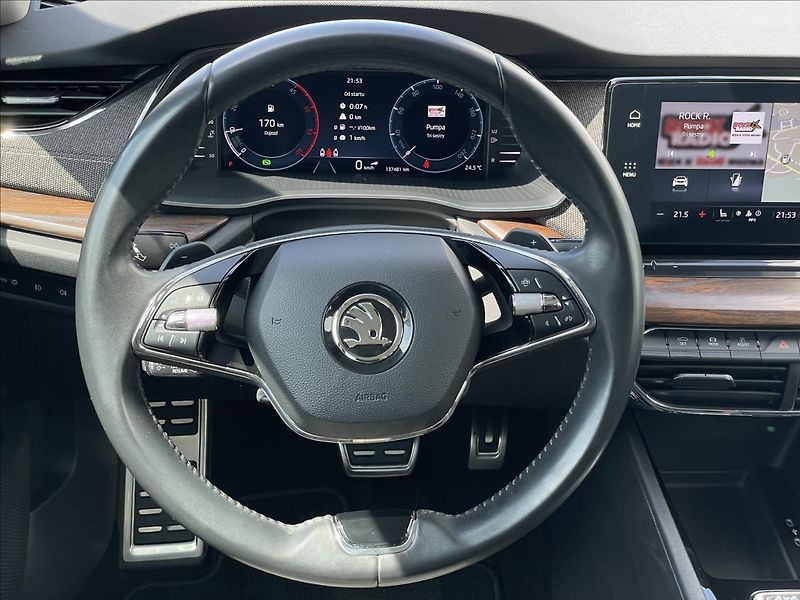 Škoda Octavia 2,0 TDI DSG 4x4 Scout TAŽNÉ - fotka 8 z 24