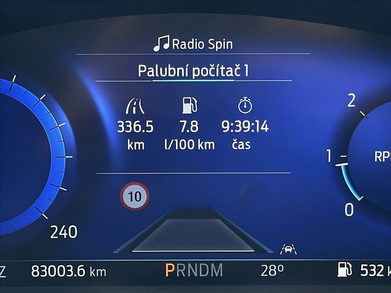 Ford Kuga 2,0 EcoBlue AWD A8 ST-Line X - fotka 10 z 23