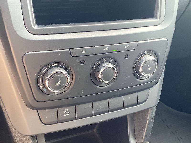 Škoda Yeti (2009) 1.2 Active - fotka 14 z 22