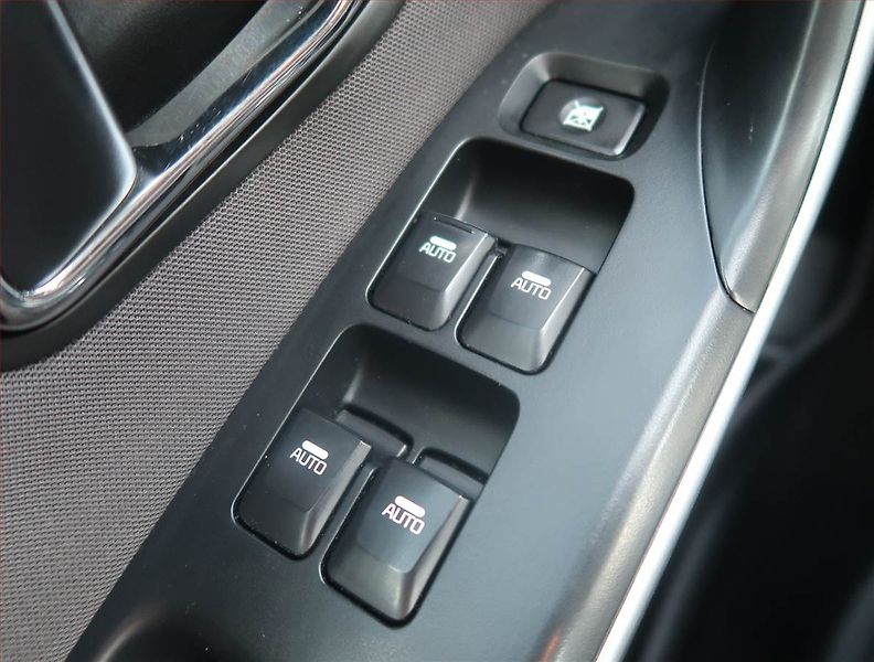 Kia Ceed (2014) 1.6 GDI, Serv.kniha, Tempomat - fotka 14 z 14