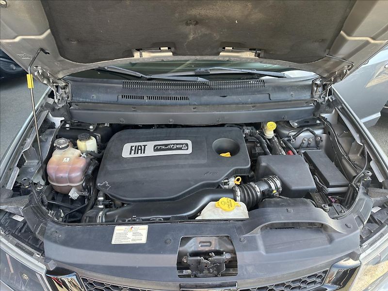 Fiat Freemont 2,0 CROSS 4x4 AUTOMAT - fotka 12 z 32