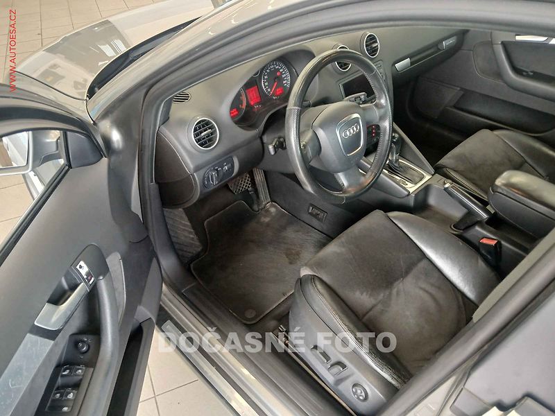 Audi A3 (2005) 3.2 i Quattro, ČR, servis - fotka 3 z 3