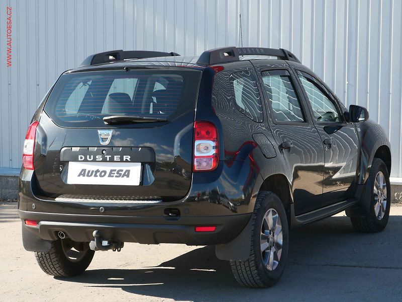 Dacia Duster (2014) 1.6 16V, AC, TZ, park.asist - fotka 4 z 20