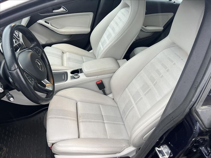 Mercedes-Benz CLA 2,2 d Shooting brake,Automat - fotka 13 z 26