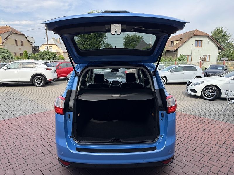 Ford Grand C-MAX (2018) 1.6Ti-VCT Digi Klima Tempomat - fotka 21 z 49