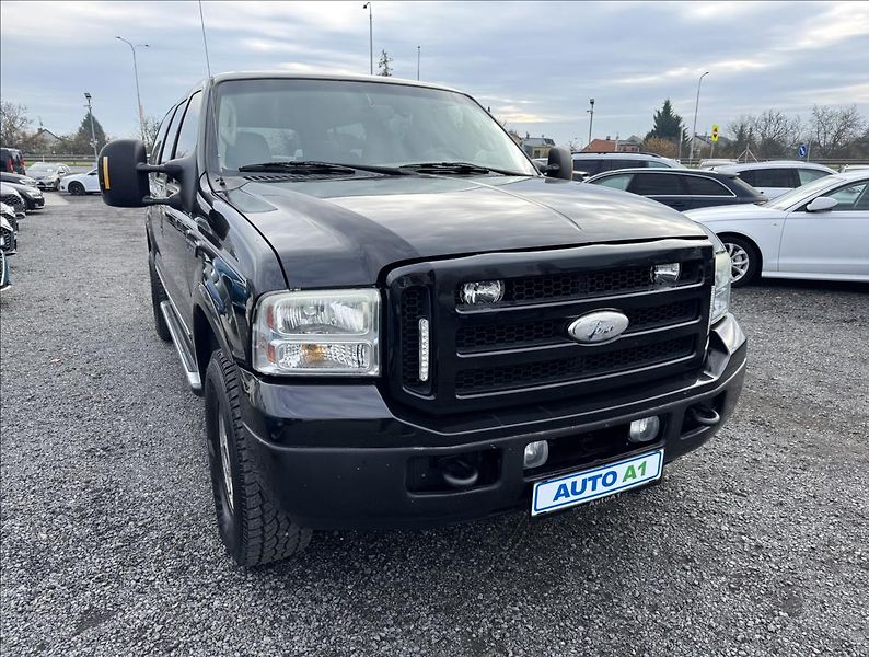 Ford Excursion 6,0 V8 4X4 KŮŽE TAŽNÉ NOVÁ STK - fotka 31 z 39