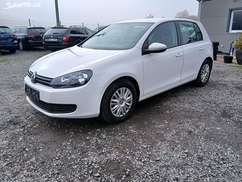 Volkswagen Golf VI 1.6 TDI - fotka 29 z 29