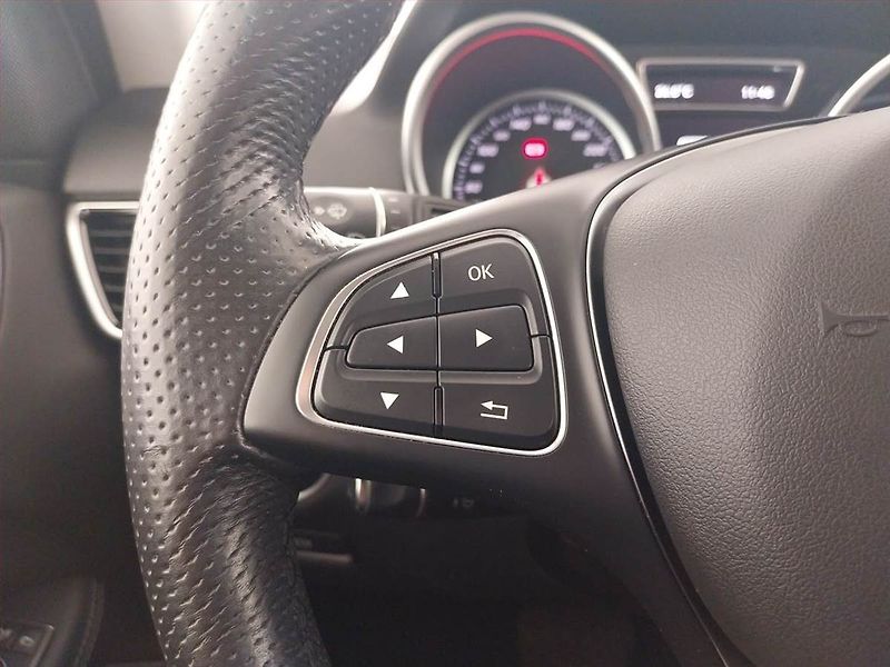 Mercedes-Benz GLE (2016) 350 d - fotka 21 z 24