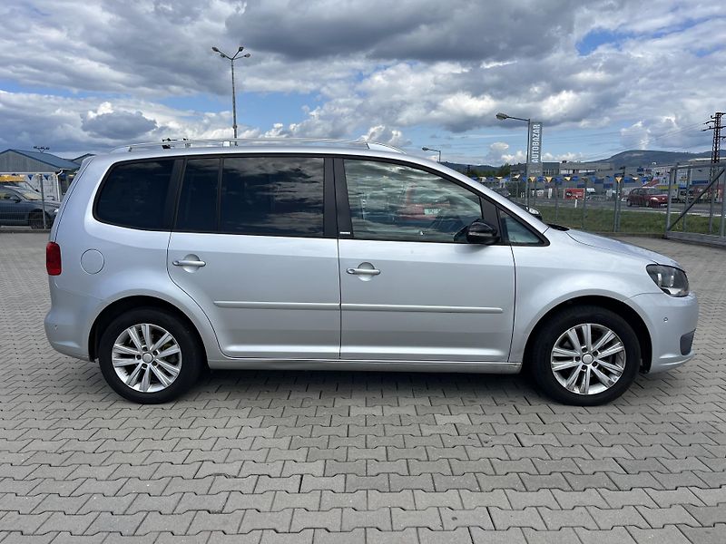 Volkswagen Touran (2012) 1.6 TDi - fotka 4 z 14