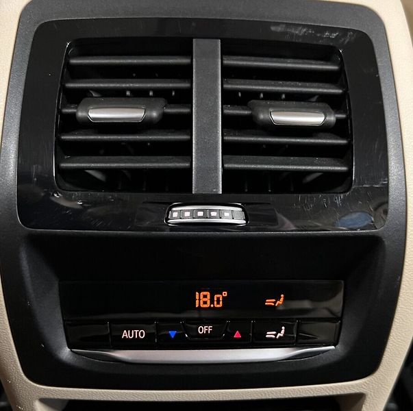 BMW X3 2,0 xDrive20d xLine AT - fotka 11 z 18