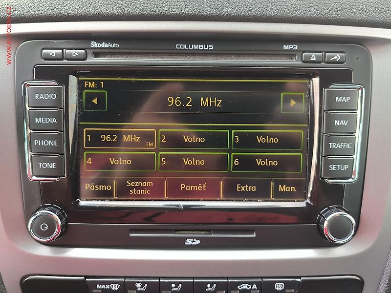 Škoda Octavia (2010) 2.0 TDi, Xenon, navi - fotka 11 z 20