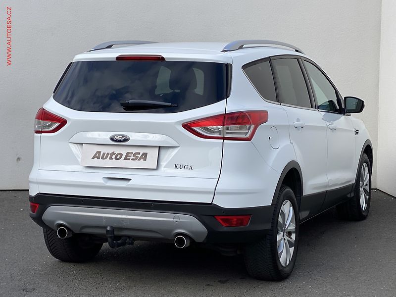 Ford Kuga (2013) 2.0 TDCi 4x4, Titanium - fotka 4 z 18