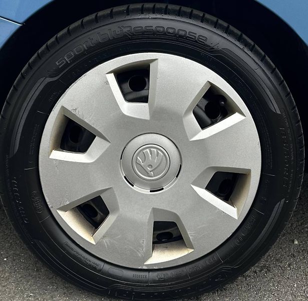 Škoda Fabia (2015) III HATCHBACK 1.0 MPI AMBIENTE - fotka 7 z 21