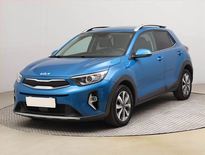 Kia Stonic (2023) 1.2 DPI, ČR,1.maj, Serv.kniha - fotka 2 z 19