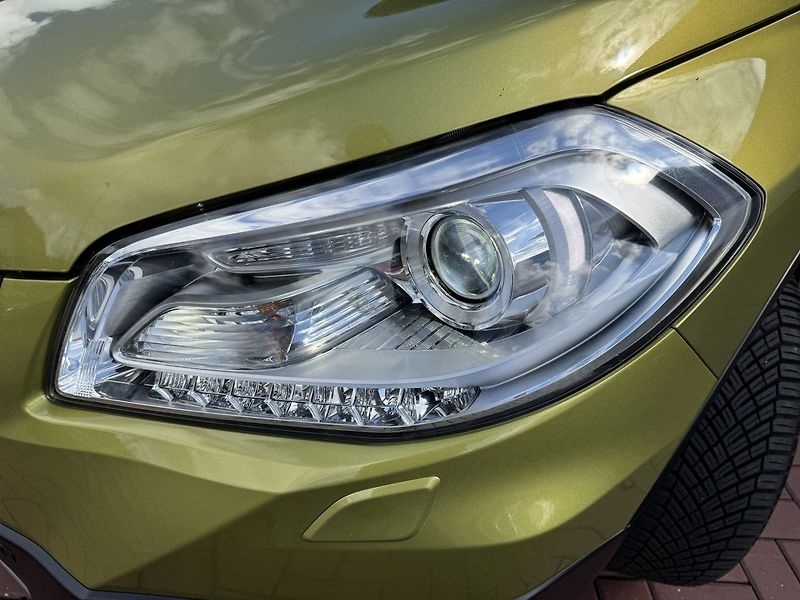 Suzuki SX4 S-Cross (2015) 1.6 VVTi Limited Navi Kamera - fotka 35 z 50