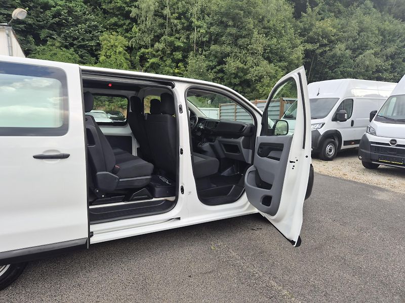Opel Vivaro E FLEXSPACE L 6 MÍST - fotka 16 z 37
