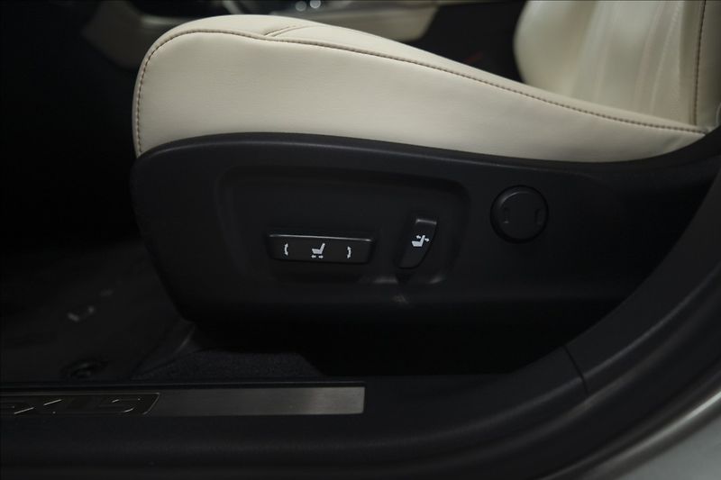 Lexus RX 3,5 AWD HYBRID 1. MAJITEL ČR - fotka 22 z 50