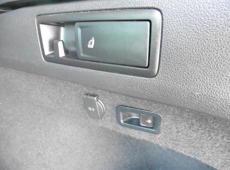Volkswagen Passat Variant 1.4 TSi Highline Navi - fotka 9 z 17