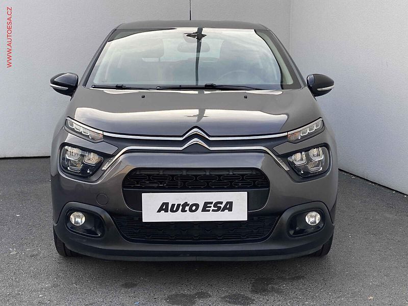 Citroën C3 (2022) 1.2 PT, Feel, navi - fotka 2 z 16