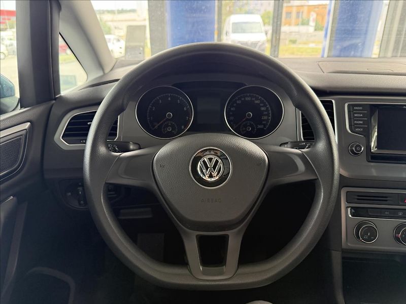 Volkswagen Golf Sportsvan 1,2   TSI 63kW,SERVISKA,2.MAJ - fotka 14 z 24