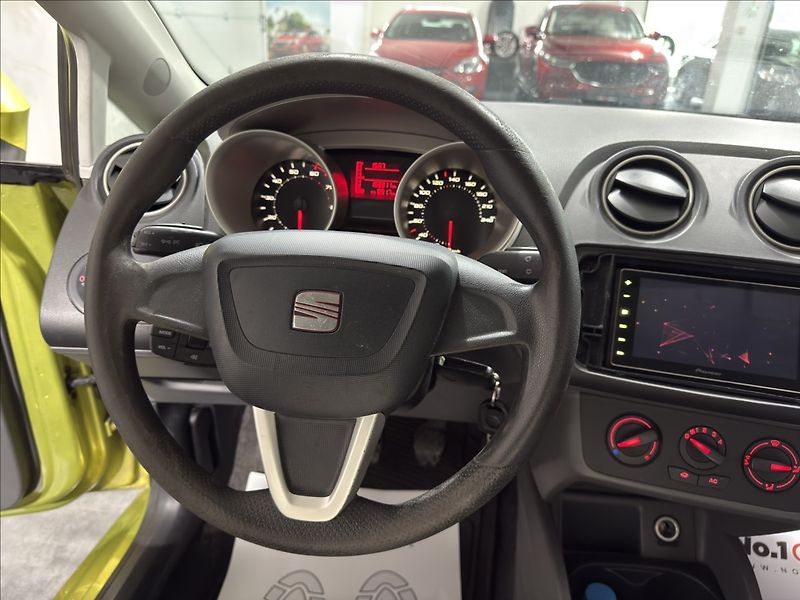 Seat Ibiza 1,4   i KLIMATIZACE PO STK - fotka 8 z 19